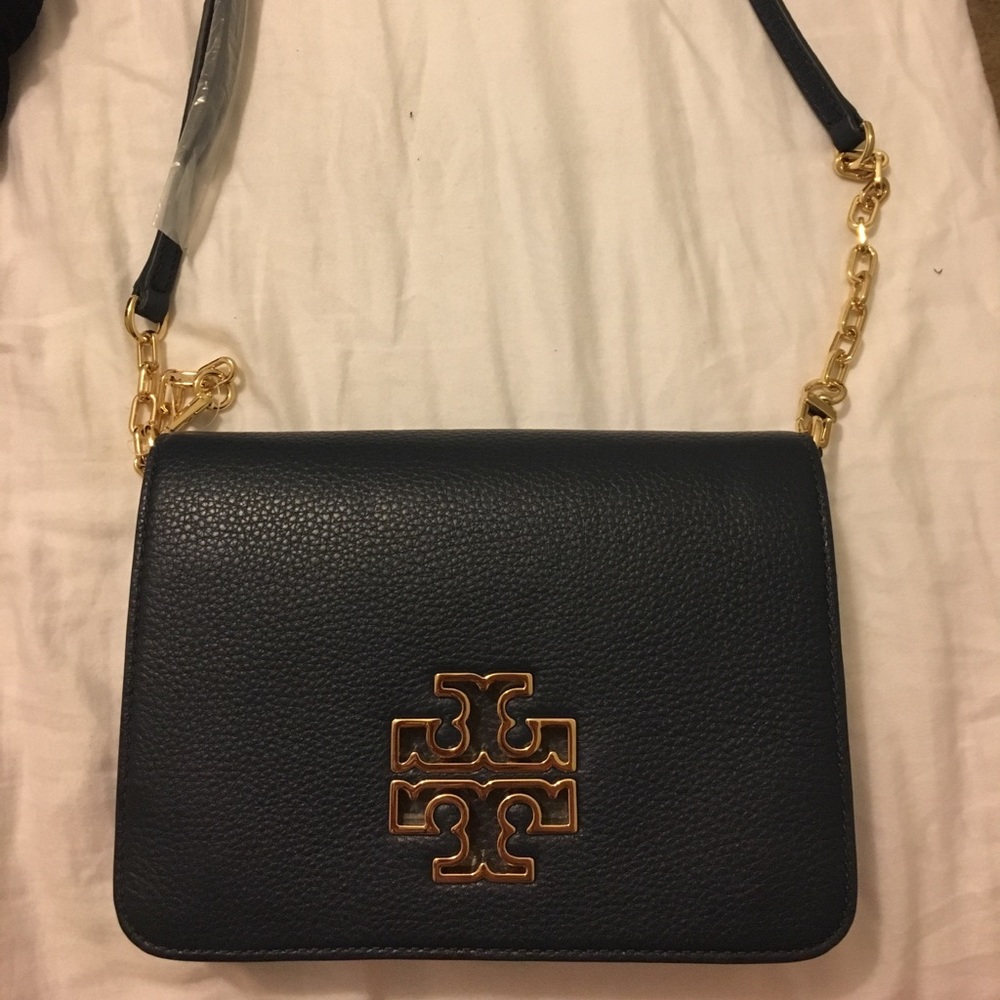 Tory Burch Britten combo crossbody. Navy blue